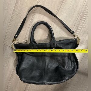 Alberta di Canio $458 Italian leather black purse. Gold hardware.